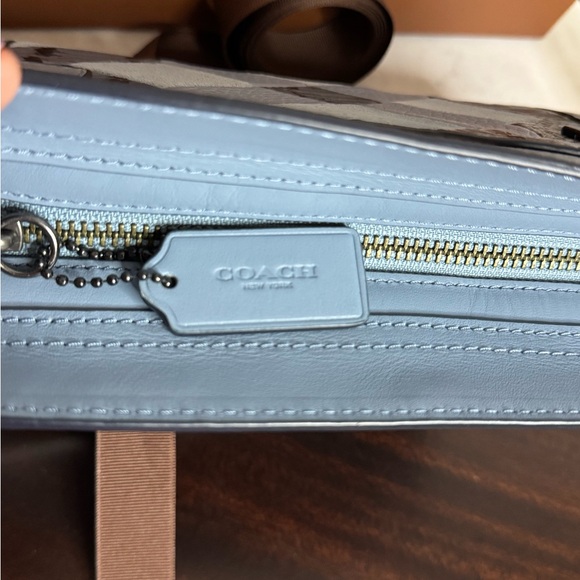 Coach Swagger crossbody/wristlet Blue Handbag NWT - Picture 6 of 6
